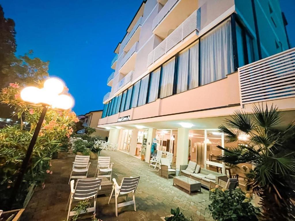 Hotel Sara*** Cesenatico Ngoại thất bức ảnh