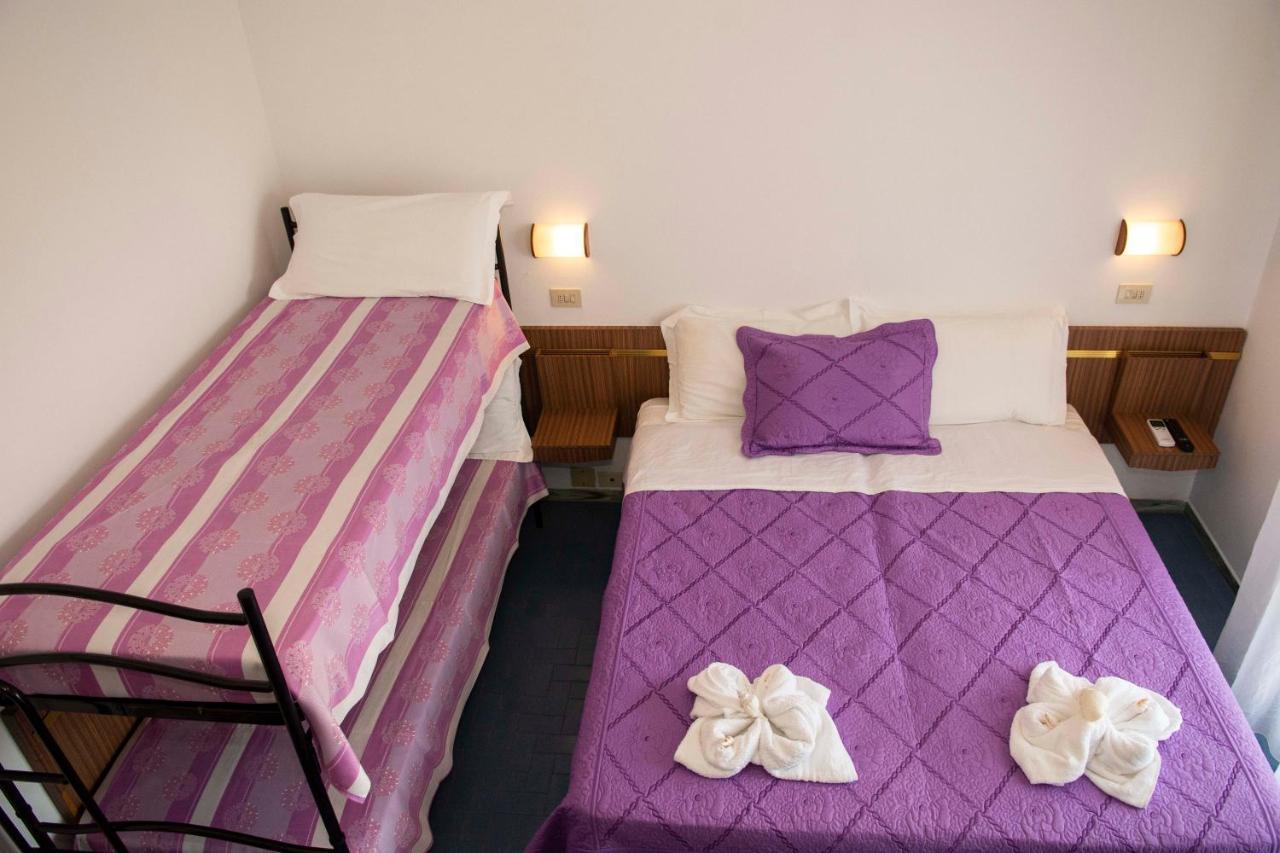 Hotel Sara*** Cesenatico Ngoại thất bức ảnh