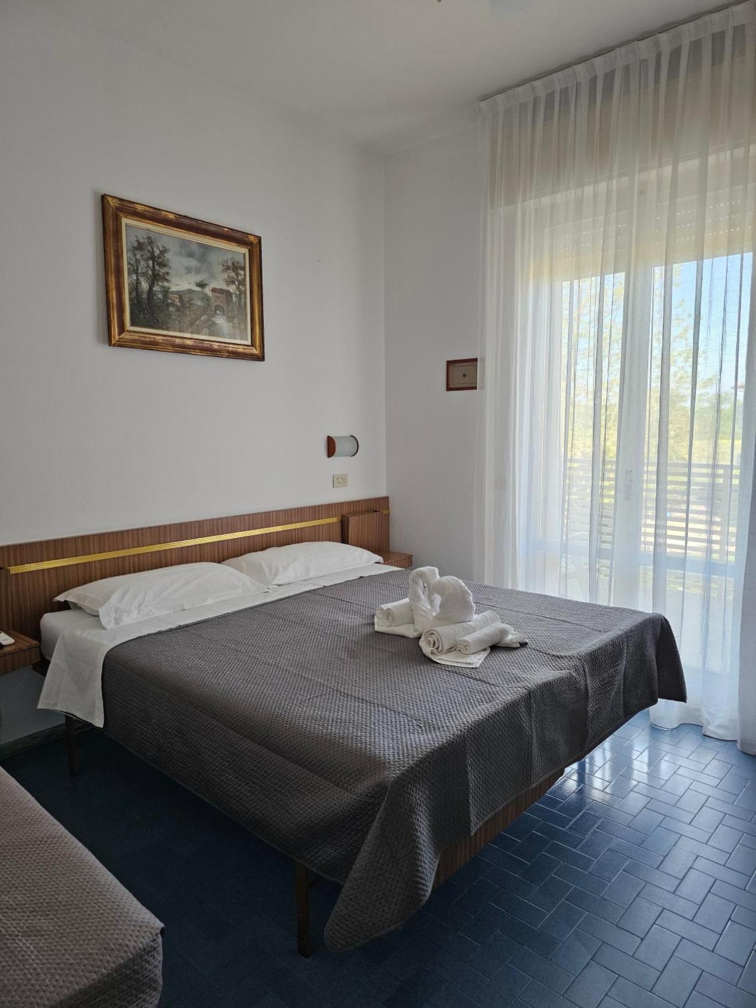 Hotel Sara*** Cesenatico Ngoại thất bức ảnh