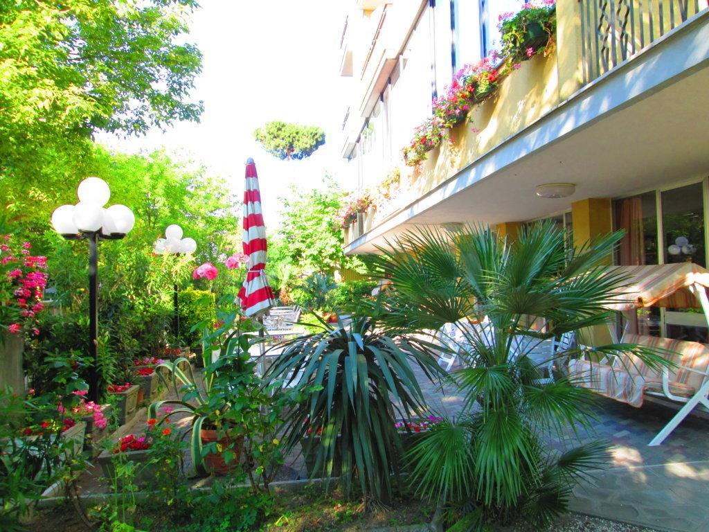 Hotel Sara*** Cesenatico Ngoại thất bức ảnh
