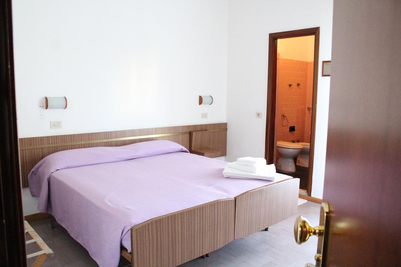 Hotel Sara*** Cesenatico Ngoại thất bức ảnh